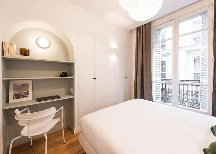 And Renovated Parisian Apartment, 6-7 Guests Appartement